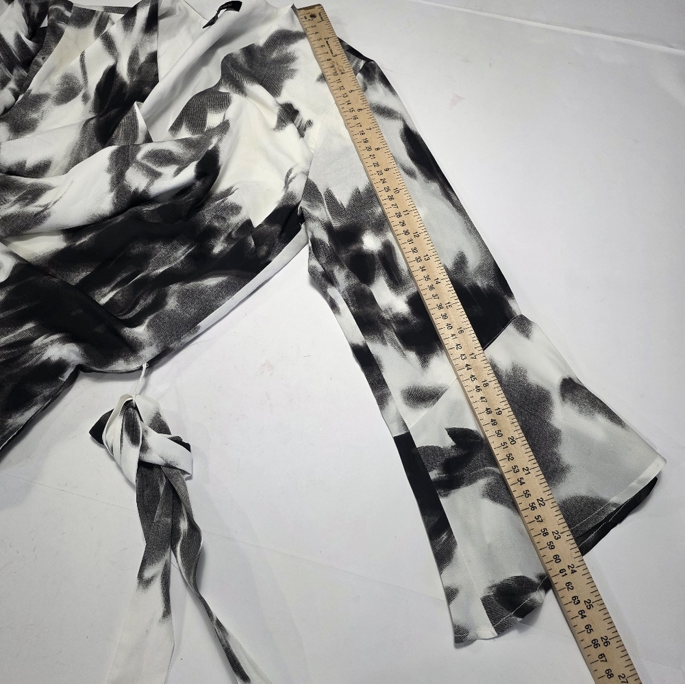 BANANA REPUBLIC Black and White Floral Print Midi Dress Size Medium. - Picture 10 of 15